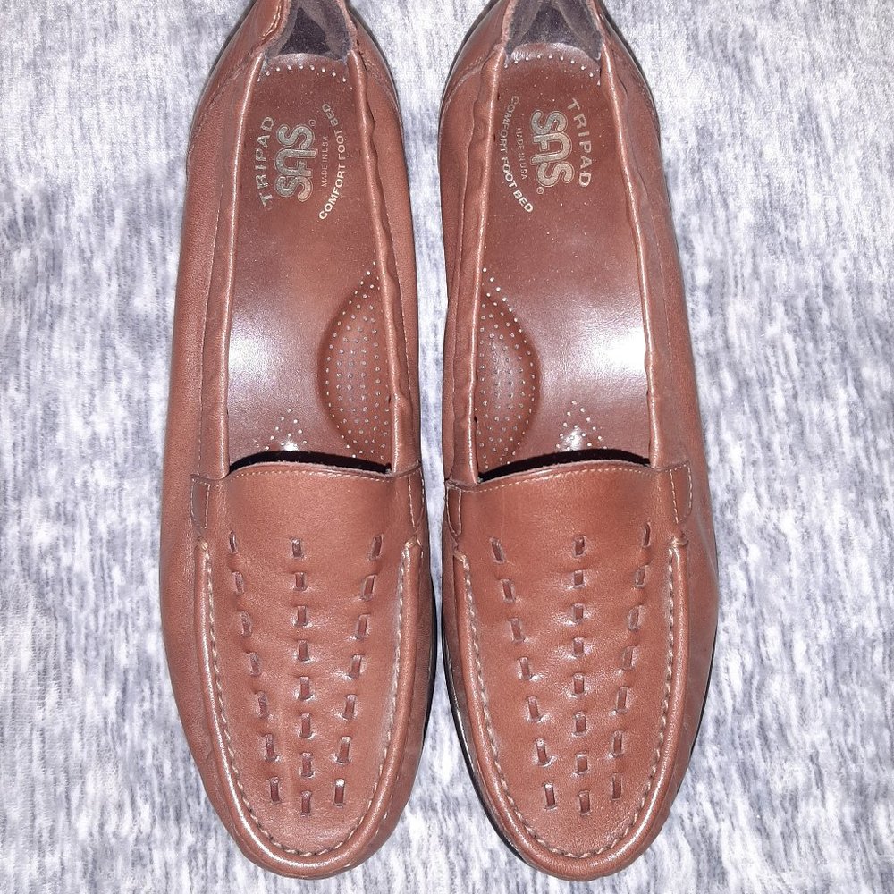 Brown woven look SAS shoes size 11Medium